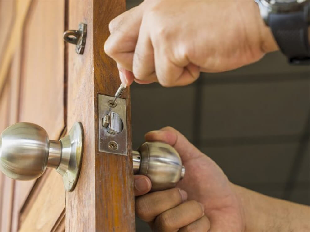 9 cách chống trộm tại nhà an toàn, hiệu quả
